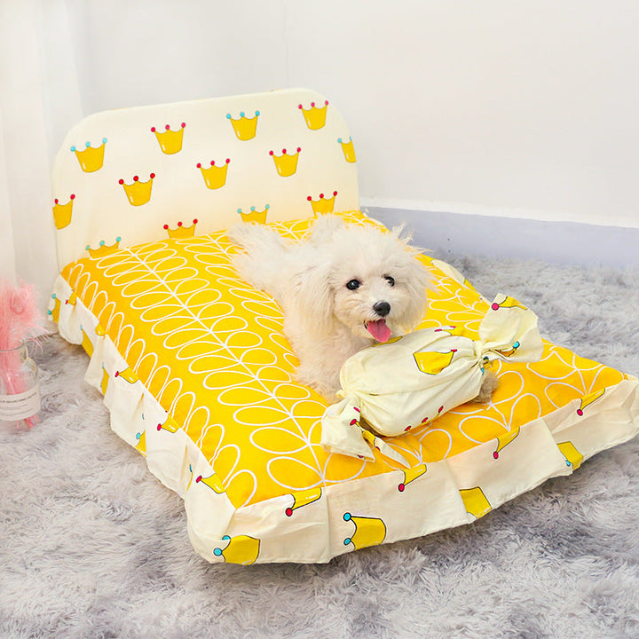 The Perfect Retreat for Your Small Dog: Teddy Small Dog Pet Bed